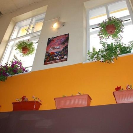 Central Station Hostel Белград Екстериор снимка