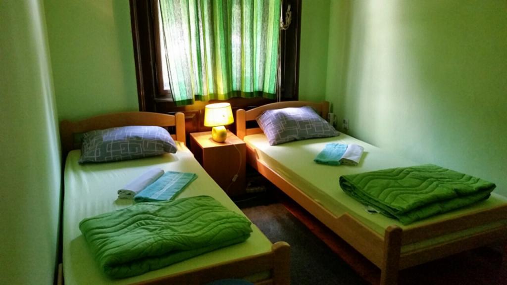 Central Station Hostel Белград Стая снимка