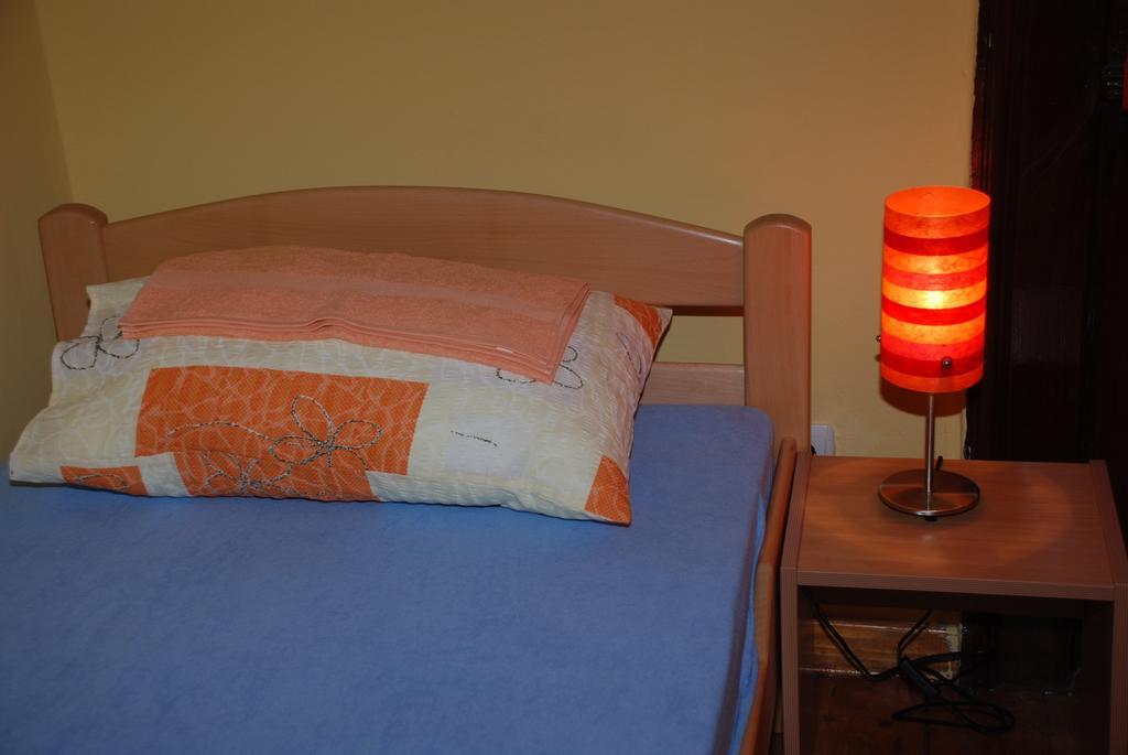 Central Station Hostel Белград Екстериор снимка
