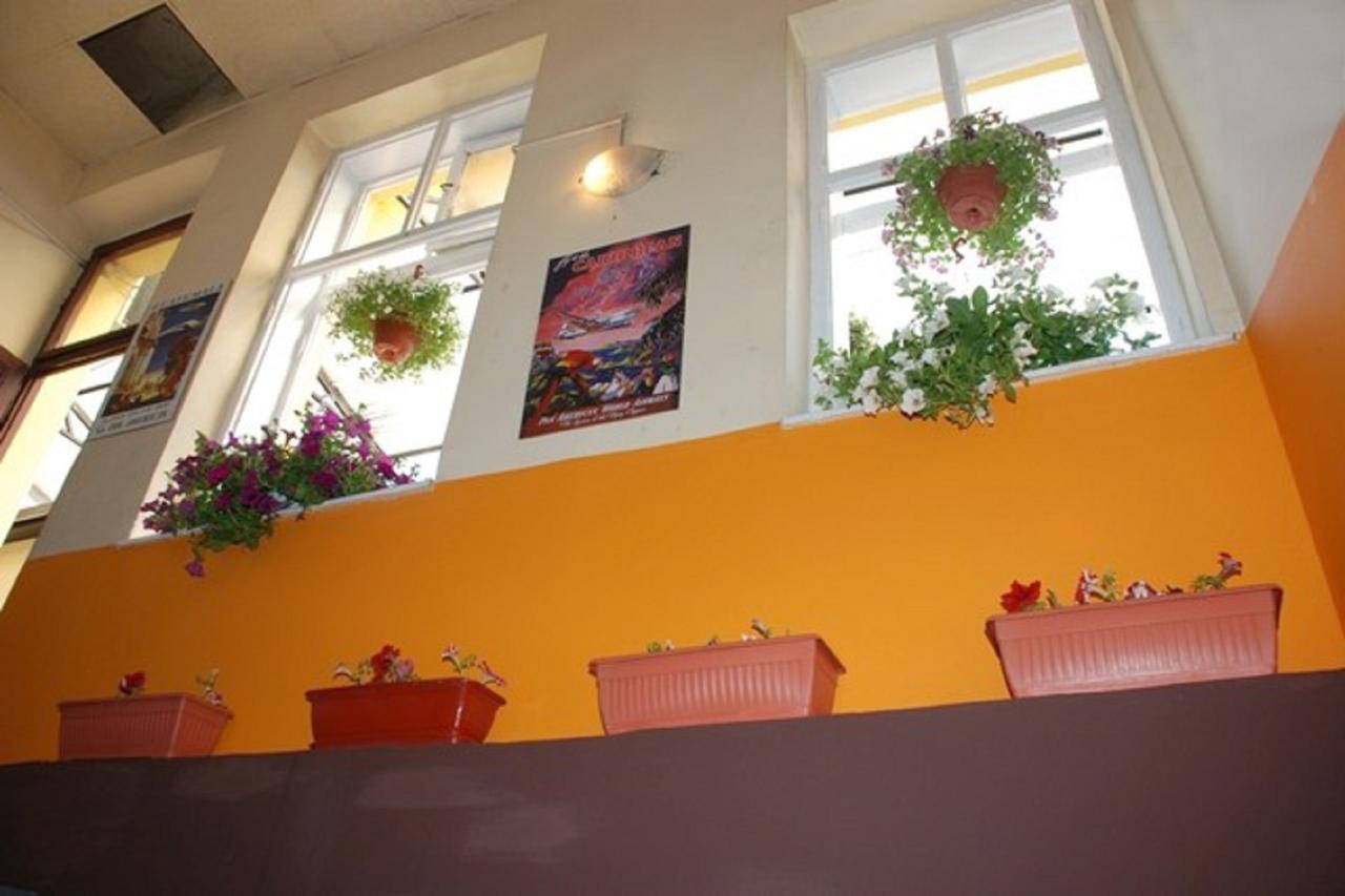 Central Station Hostel Белград Екстериор снимка