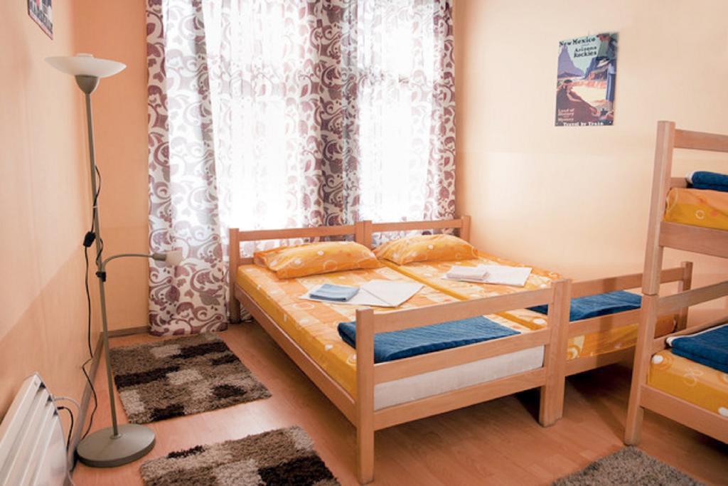 Central Station Hostel Белград Екстериор снимка
